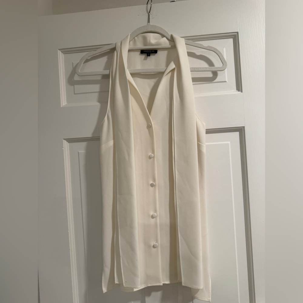 Lafayette 148 New York Cream Sleeveless Blouse